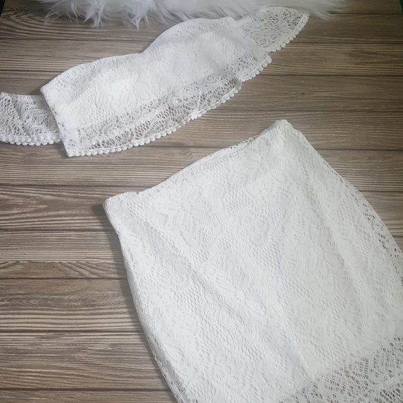 Sale Alexa Lace Skirt set - Picture 3 of 6